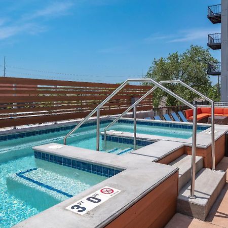 Apartament Large Downtown 2Br -Hot Tub-Downtown! Des Moines Zewnętrze zdjęcie