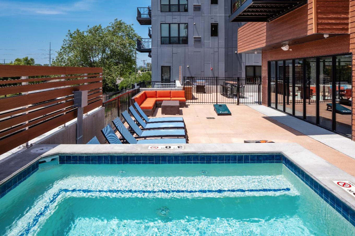 Apartament Large Downtown 2Br -Hot Tub-Downtown! Des Moines Zewnętrze zdjęcie